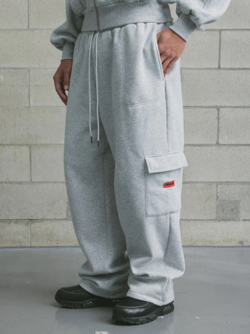 Supreme Small Box Cargo Sweatpants